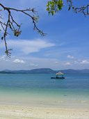 บรรยากาศชายหาดเกาะรังใหญ่ อ.เมือง จ.ภูเก็ต